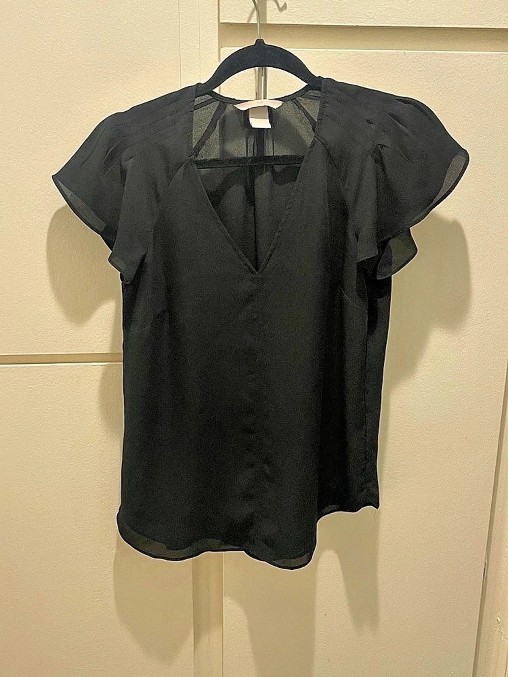 H&M Black V-Neck Flutter Sleeve Blouse Size 2